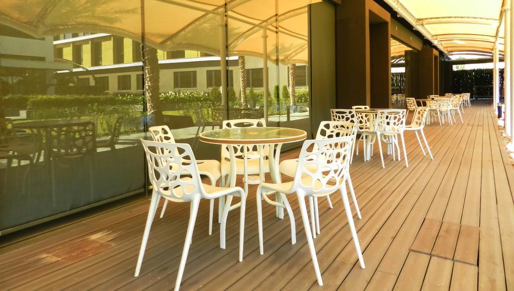Look Royal Resort Chiayi City Exteriör bild The Sky Bar
