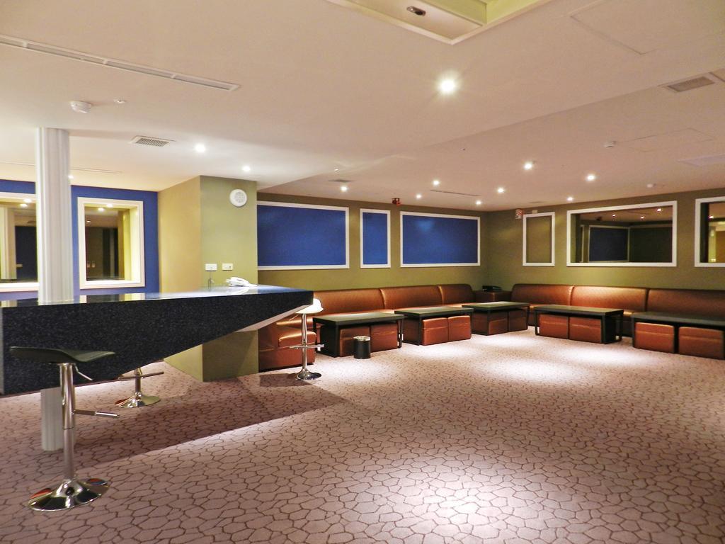 Look Royal Resort Chiayi City Exteriör bild The lounge at the airport