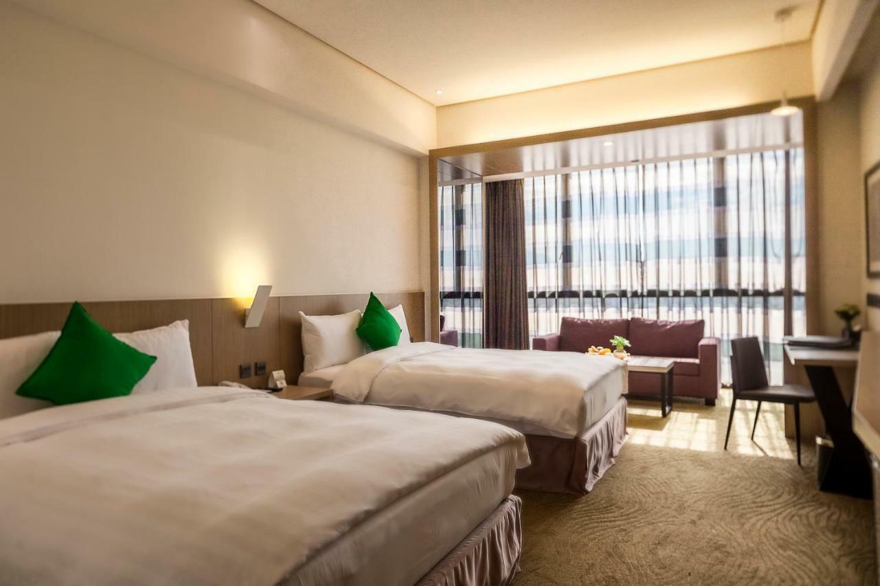 Look Royal Resort Chiayi City Exteriör bild Deluxe Room
