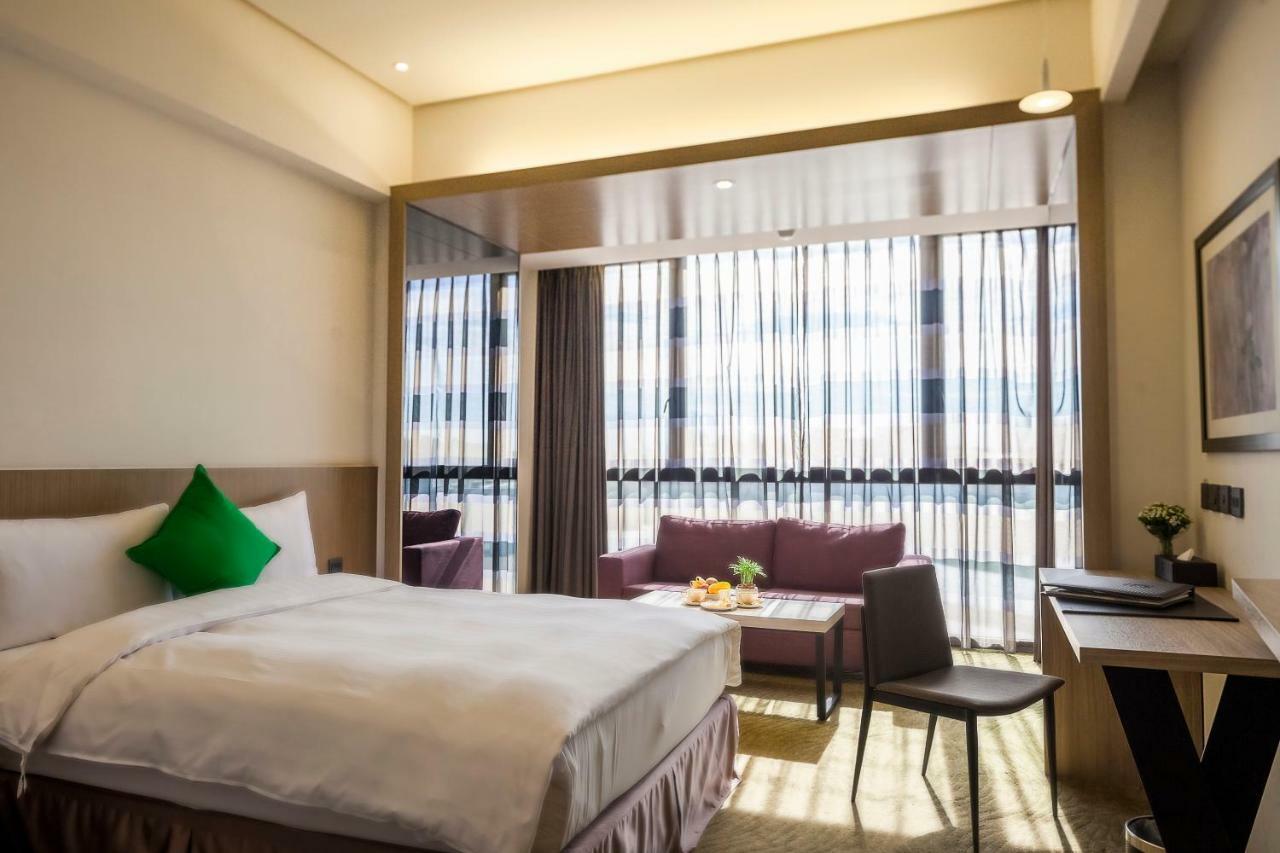Look Royal Resort Chiayi City Exteriör bild Deluxe Room