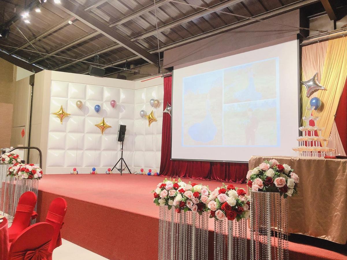 Look Royal Resort Chiayi City Exteriör bild The stage of the 2019 ceremony